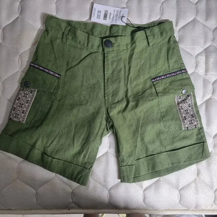 [SOLD OUT] TITICACA 올리브 그린 패턴 포켓 반바지
