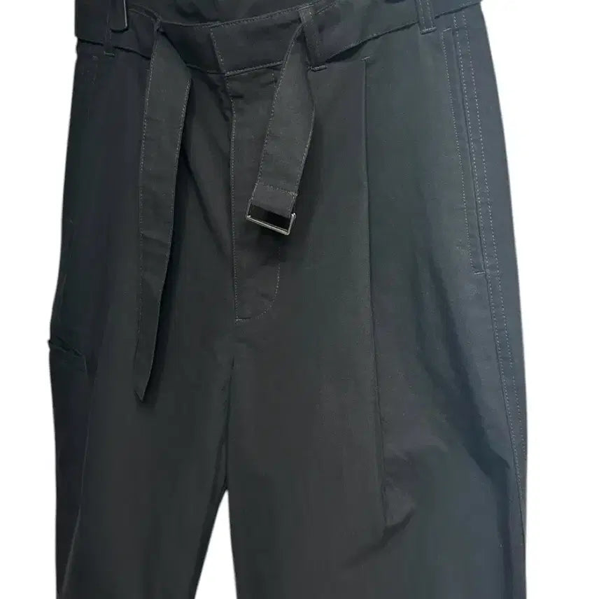 [BUNJANG] In Silence Belted Semi-Wide Chino Pants Black M / 인사일런스 벨티드 원턱 세미와이드 치노 팬츠 블랙 M