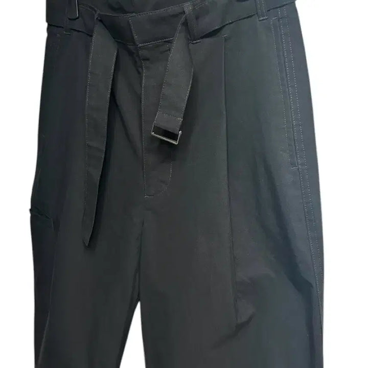 [BUNJANG] In Silence Belted Semi-Wide Chino Pants Black M / 인사일런스 벨티드 원턱 세미와이드 치노 팬츠 블랙 M