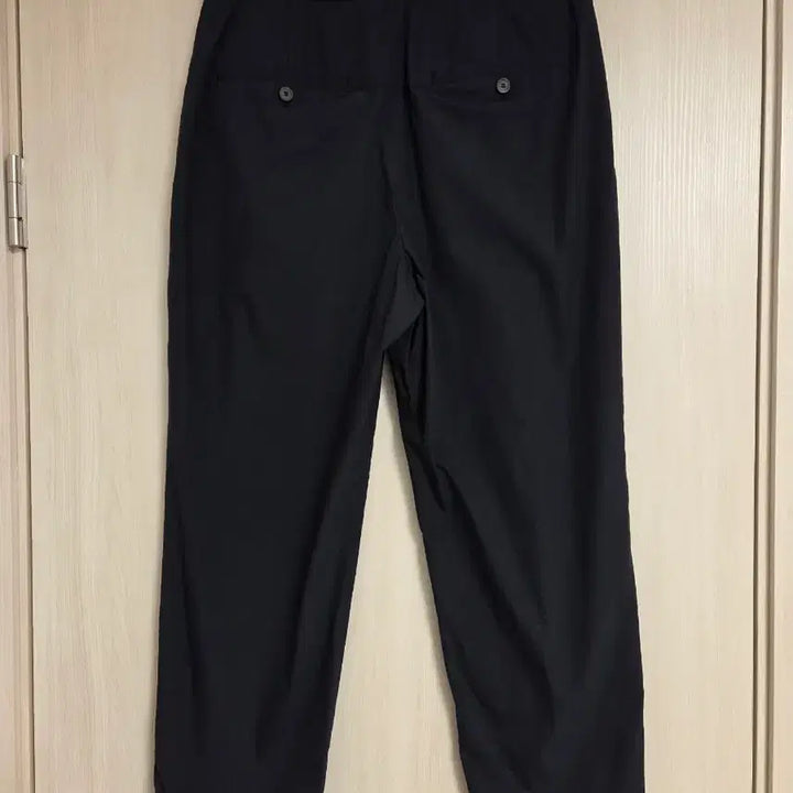 [BUNJANG] Solid Homme 24FW One-Tuck Nylon Semi-Wide Banding Pants / 솔리드옴므 24FW 원턱 나일론 세미와이드 밴딩 팬츠 50