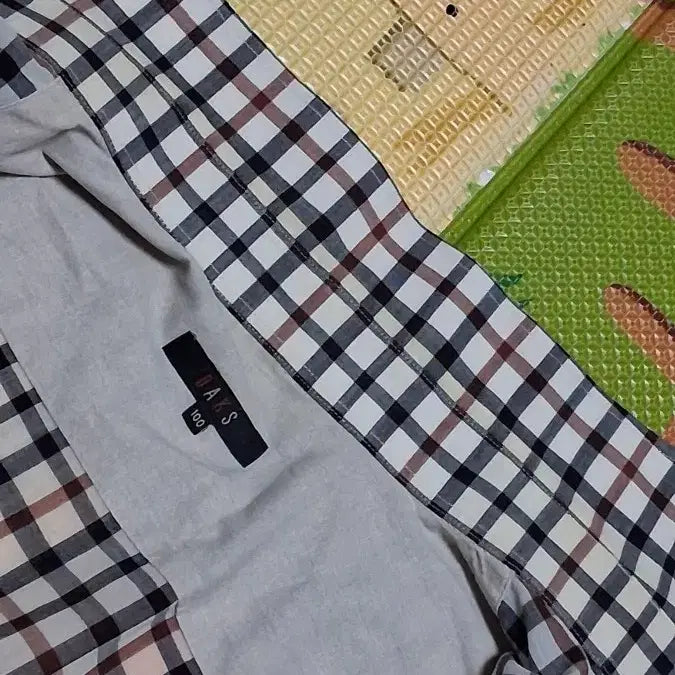 [BUNJANG] Daks Checkered Short Sleeve Shirt / 닥스체크 반팔 남방 셔츠100