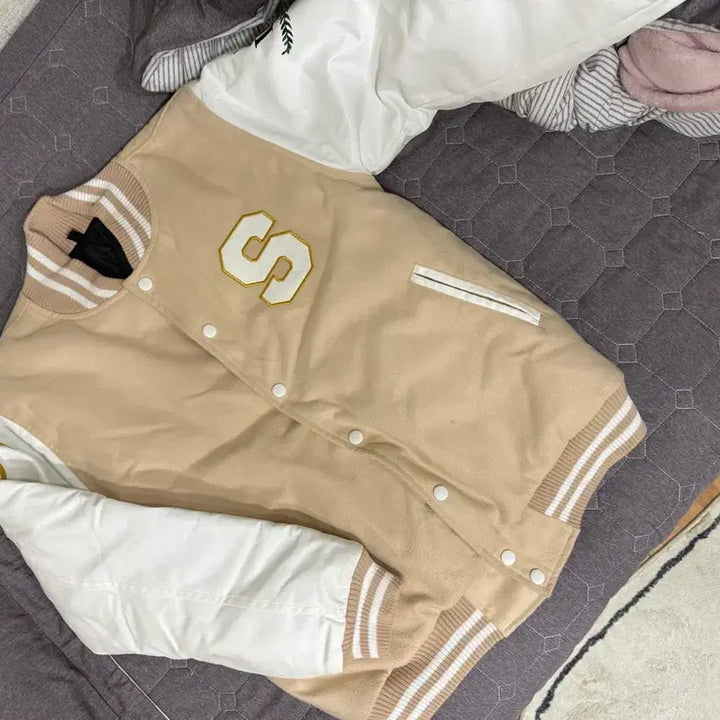 [SOLD OUT] 성균관대 융합생명공학과 과잠 학잠 베이지