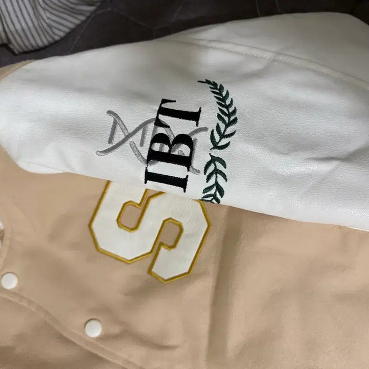 [SOLD OUT] 성균관대 융합생명공학과 과잠 학잠 베이지
