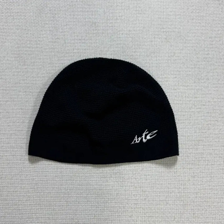 [BUNJANG] Arte Loco Beanie / 아르떼 로꼬 비니