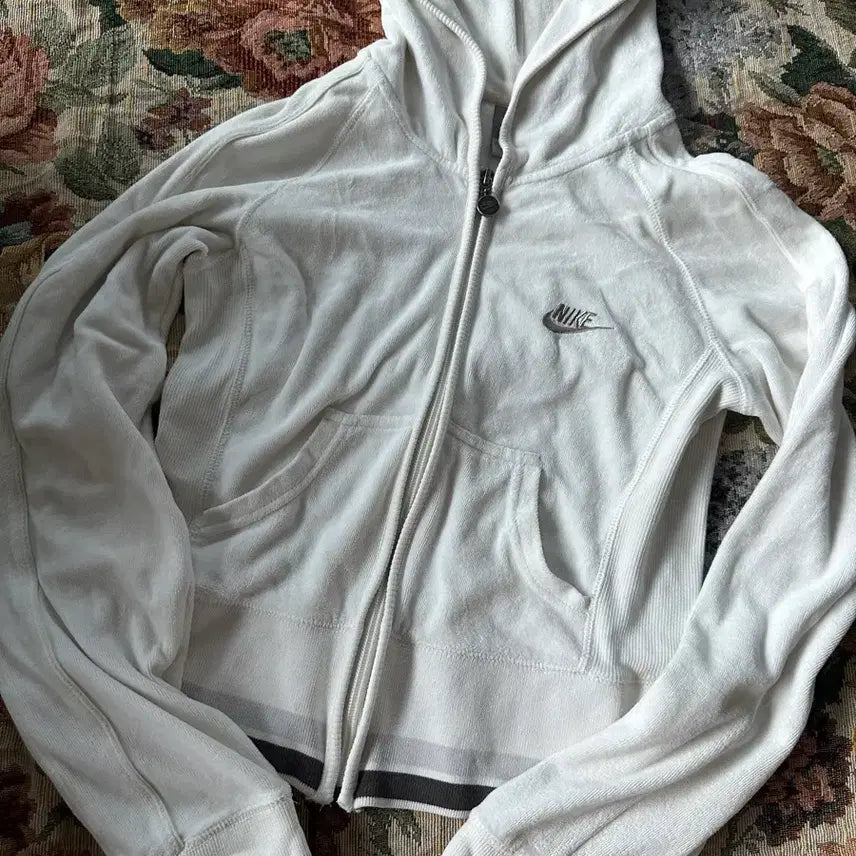 [BUNJANG] Nike Velvet Hooded Zip-Up White / 나이키 벨벳 후드집업 화이트
