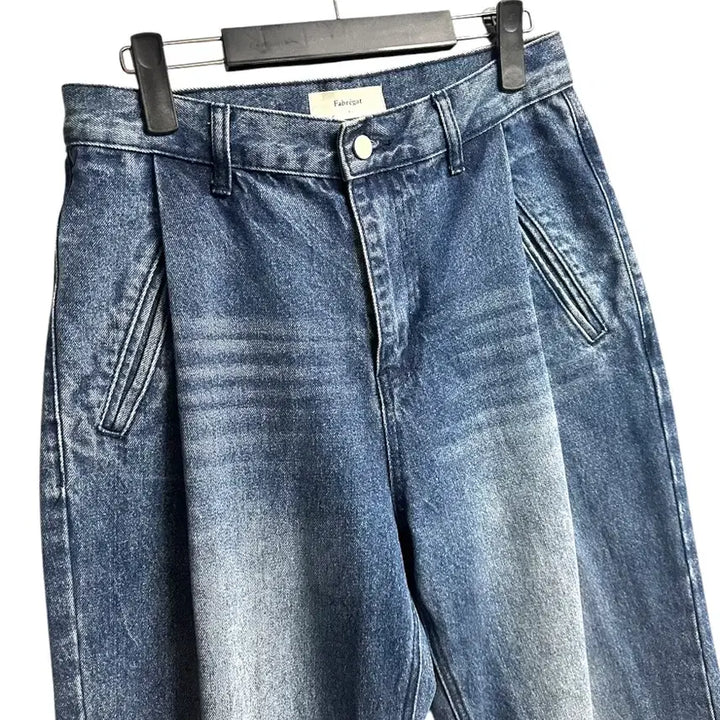 [BUNJANG] Fabregas Kai One-Tuck Wide Denim Pants - 1 Size / 파브레가 카이원턱 와이드 데님팬츠 1size