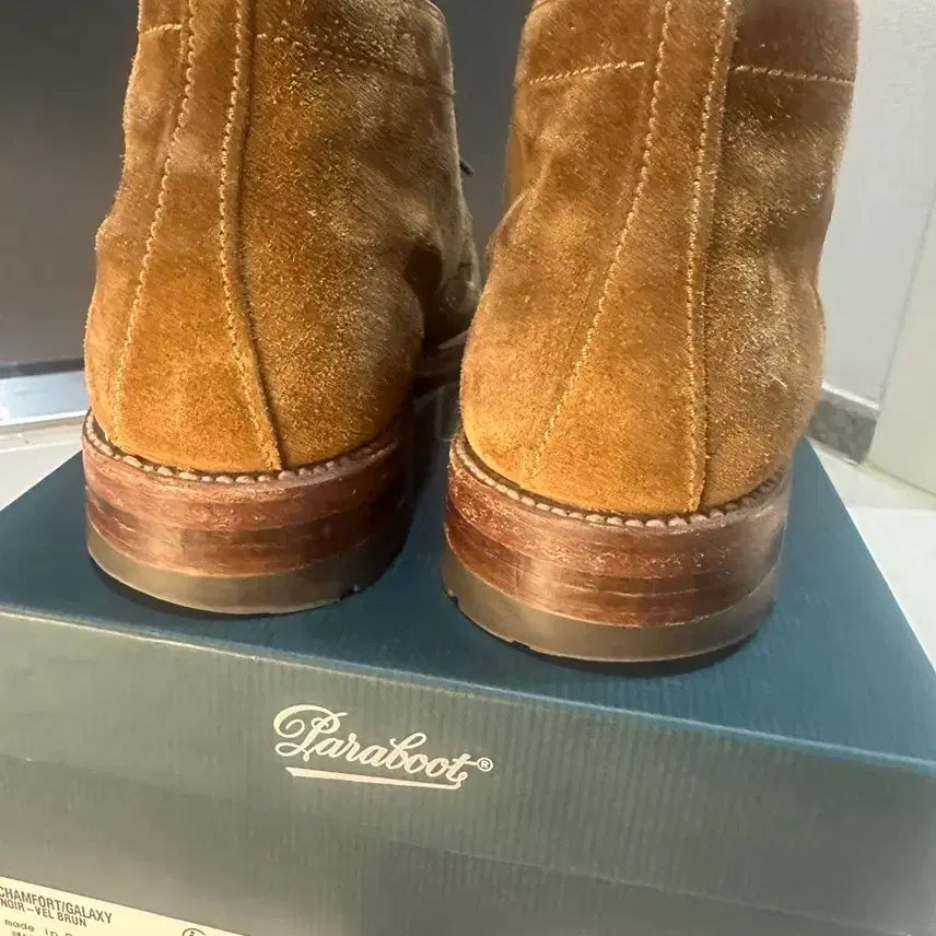 [SOLD OUT] 알든 스웨이드 처카 8.5D