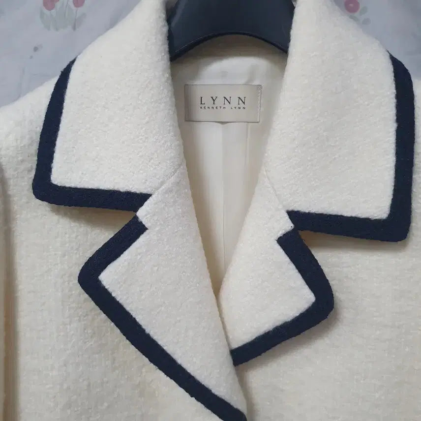 [SOLD OUT] LYNN  린    2022년  트위드  숏  자켓