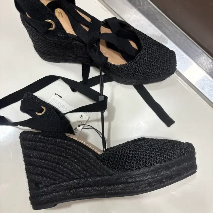 [BUNJANG] ZARA Strappy Wedge Heels / 자라 스트랩 웨지힐