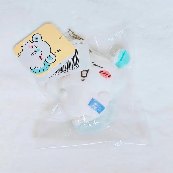 [BUNJANG] Chikawa Momonga Yawning Mascot Doll Keyring / 치이카와 모몽가 쿠지 E상 하품 마스코트 인형 키링