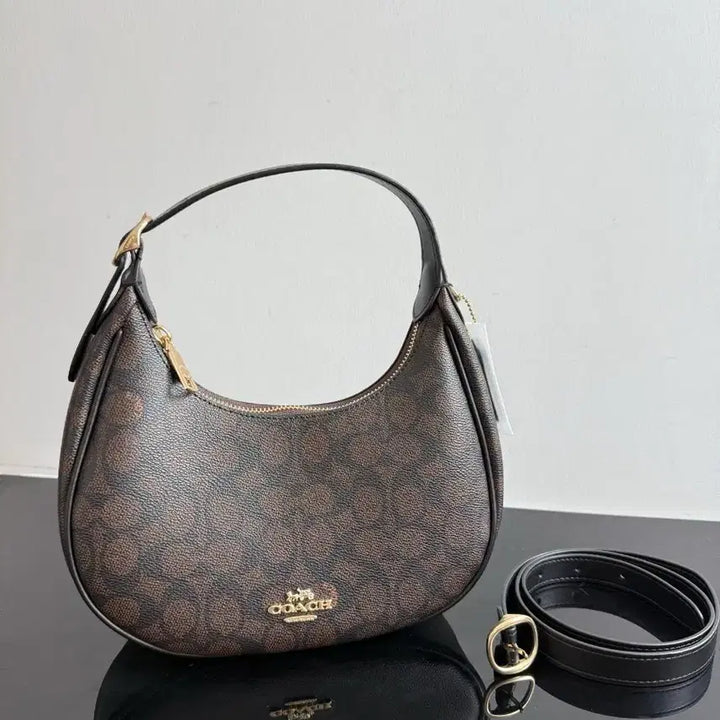 [BUNJANG] 코치 시그니처 호보백 숄더백 브라운 + 스트랩 / 코치 시그니처 호보백 숄더백 브라운 + 스트랩