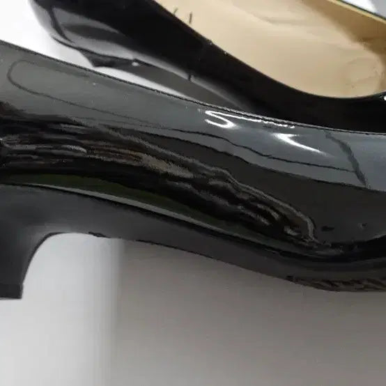 [BUNJANG] XENIA Black Enamel Shoes 245 / XENIA 미착용 제냐 블랙 에나멜 구두245