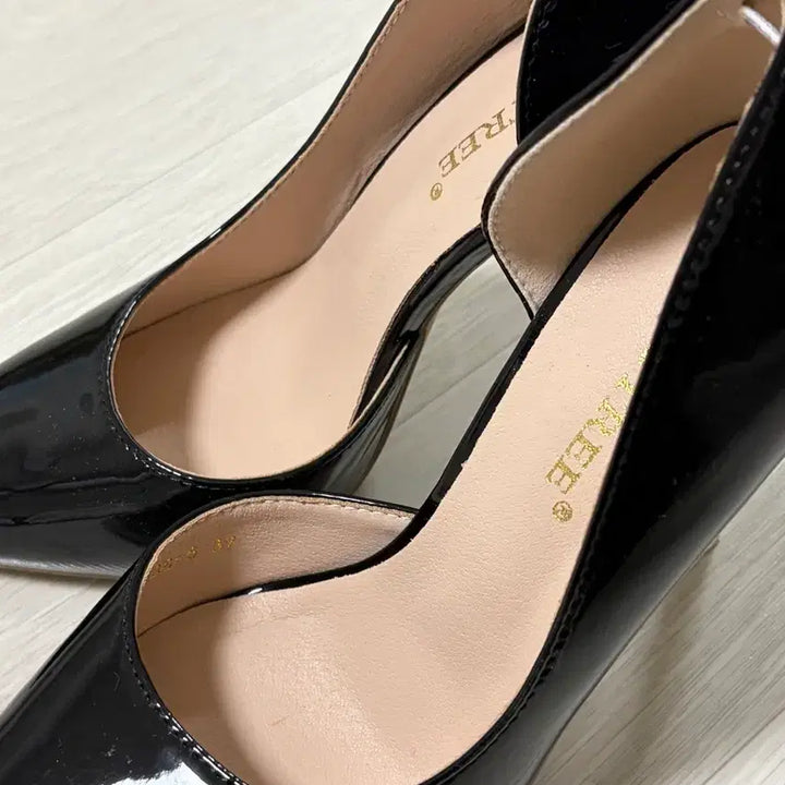 [BUNJANG] Black High Heel Women&