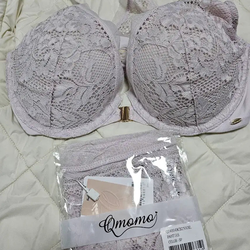 [BUNJANG] QmoMo Eiffel Front Hook Bra Set / 큐모모 75F 세트 75C 75D 아이펠 앞후크브라