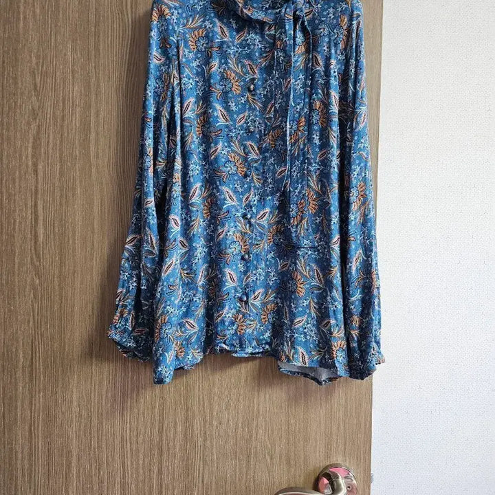 [BUNJANG] Thursday Island Paisley Pattern Ribbon Blouse / ㅣ써스데이아일랜드 리본 블라우스ㅣ