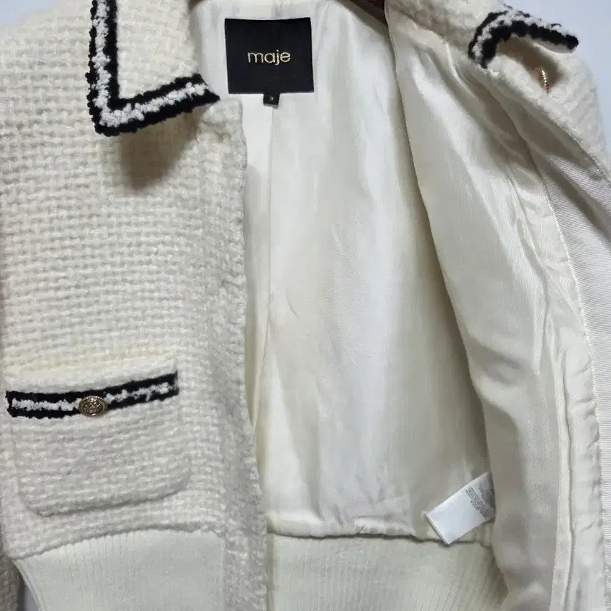 [SOLD OUT] (3) 66 마쥬 아이보리 트위드 자켓
