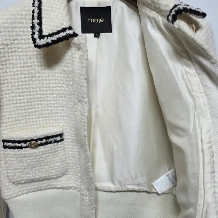 [SOLD OUT] (3) 66 마쥬 아이보리 트위드 자켓