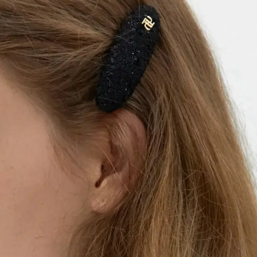 [BUNJANG] Depound Oval Pin Black Tweed (S) / 드파운드 oval pin - black tweed (S)