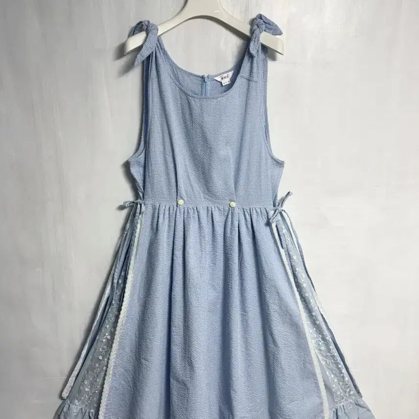 [BUNJANG] Cotton Lace Dress &amp; Floral Embroidered Blouse Set / 면 100% 레이스 원피스, 레이스 카라 꽃 자수 블라우스 세트