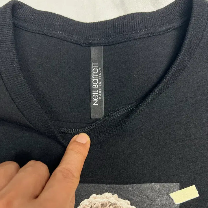[BUNJANG] Neil Barrett Brutus Printed Black Sweatshirt L / 닐바렛 브루투스 프린팅 블랙 맨투맨 L사이즈