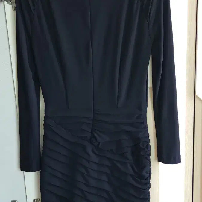 [BUNJANG] ZARA Shirring Slim Fit Black Dress / 자라 zara 셔링 슬림핏 블랙 원피스 하객룩