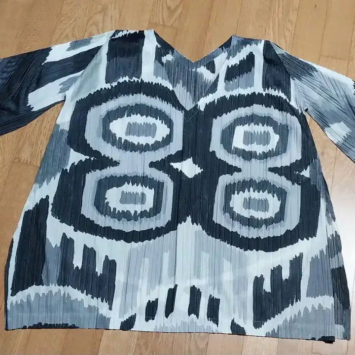 [BUNJANG] Pleats Please Issey Miyake Printed Pleated Top Size 3 / 플리츠플리즈 이세이미야케 프린트 플리츠 상의 사이즈3 여유핏
