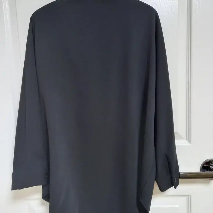 [BUNJANG] JINY Black Shirt / JINY 블랙 셔츠