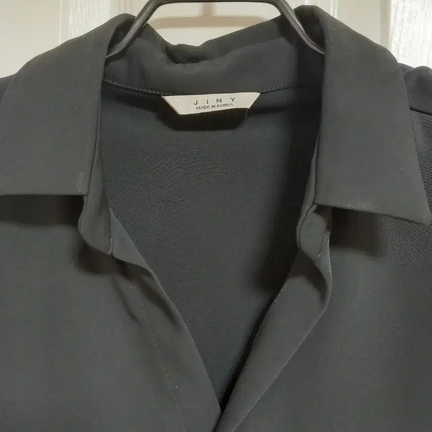 [BUNJANG] JINY Black Shirt / JINY 블랙 셔츠