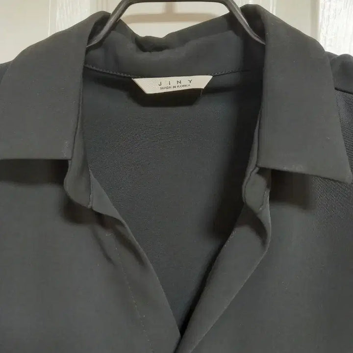 [BUNJANG] JINY Black Shirt / JINY 블랙 셔츠