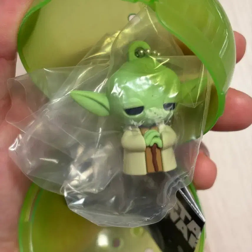 [BUNJANG] Star Wars Yoda Gachapon Figure / 스타워즈 가챠 요다 고무피규어