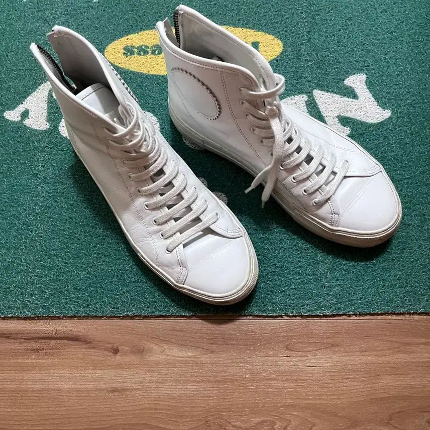 [BUNJANG] 커먼 프로젝트 토너먼트 하이탑 스니커즈 / 커먼 프로젝트 토너먼트 하이탑 스니커즈