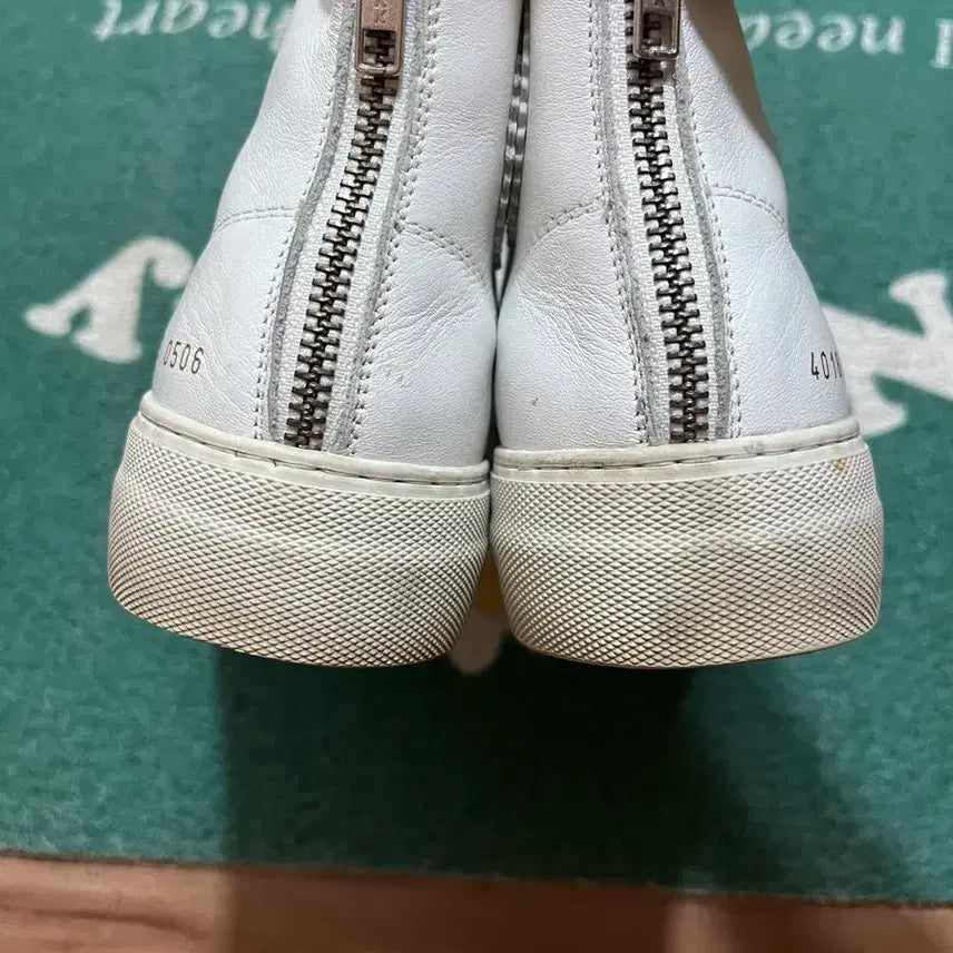 [BUNJANG] 커먼 프로젝트 토너먼트 하이탑 스니커즈 / 커먼 프로젝트 토너먼트 하이탑 스니커즈