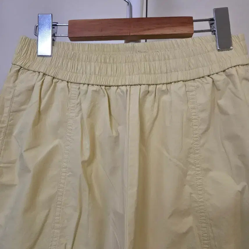 [BUNJANG] Light Yellow Wide Banding Trousers / 연노랑 와이드 밴딩 바지