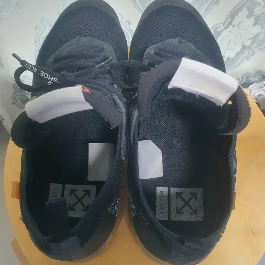 [SOLD OUT] 나이키 에어 오프화이트 X 베이퍼맥스 V2 280