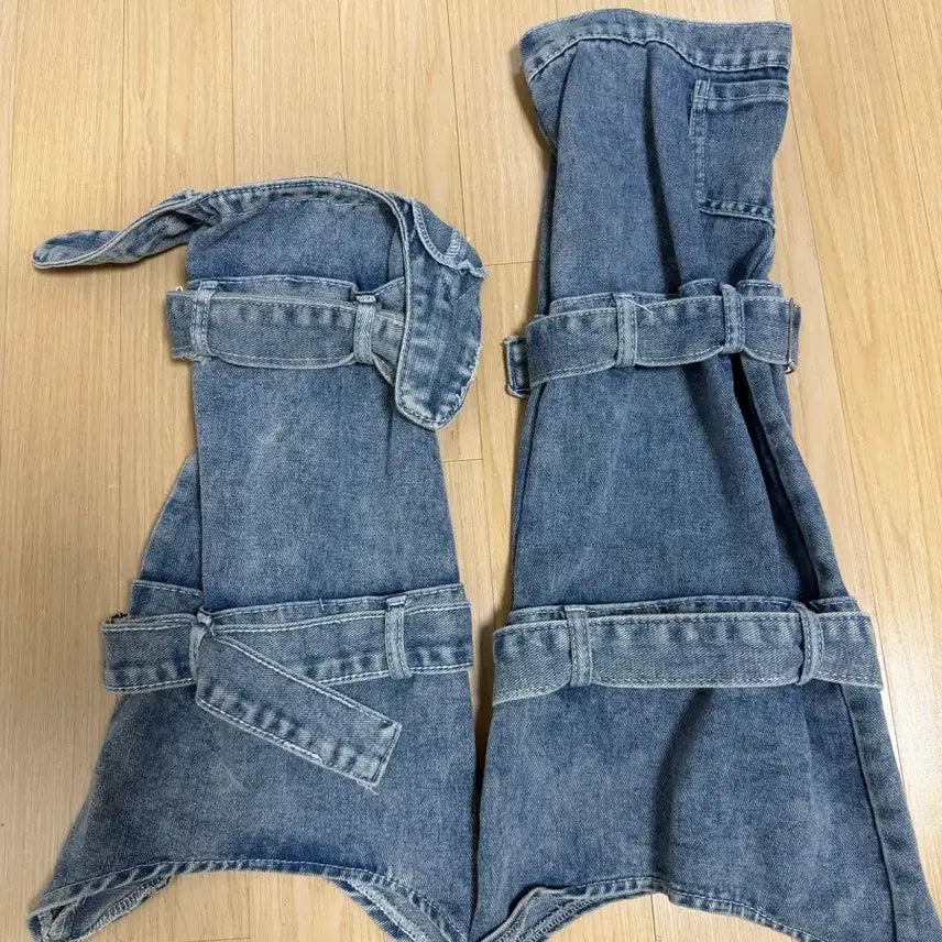 [BUNJANG] Denim Strap Leg Warmers / 데님 스트랩 레그워머 새상품