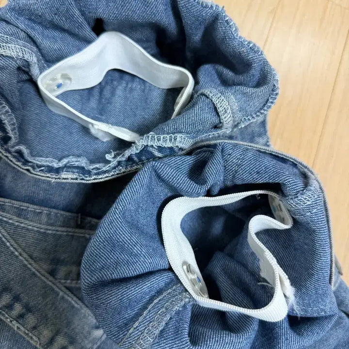 [BUNJANG] Denim Strap Leg Warmers / 데님 스트랩 레그워머 새상품