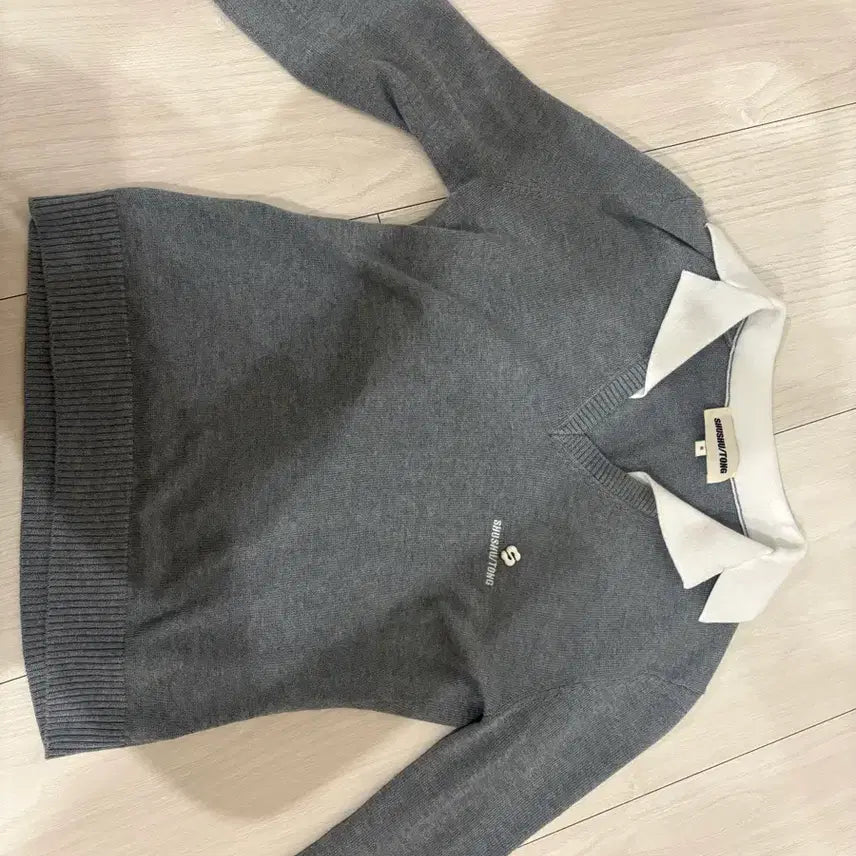[BUNJANG] Susutong Gray Collar Knit Sweater / 슈슈통 카라 니트 그레이 6사이즈
