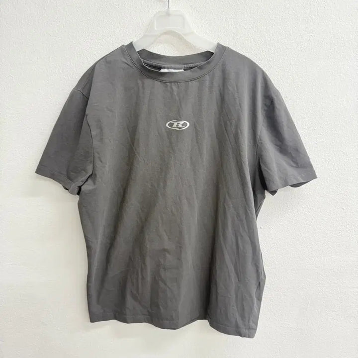 [BUNJANG] Born to Win Silver B Logo Printing Short-Sleeve T-Shirt / 본투윈 실버 B로고 프린팅 반팔 티셔츠 (3)