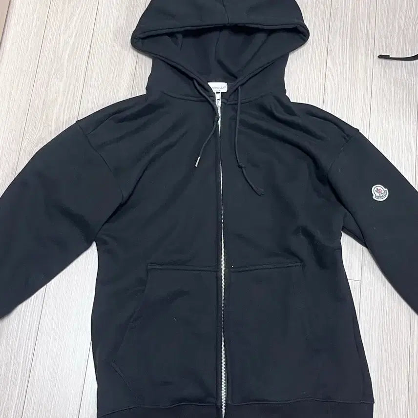 [BUNJANG] Moncler Black Hooded Zip-up Jacket / 몽클레어 블랙 후드집업