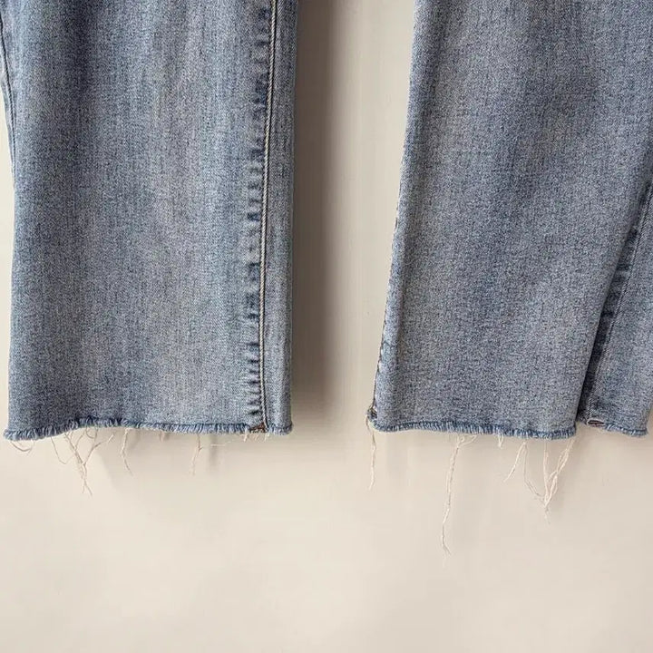 [SOLD OUT] L)뒷밴딩 연청 와이드 데님팬츠