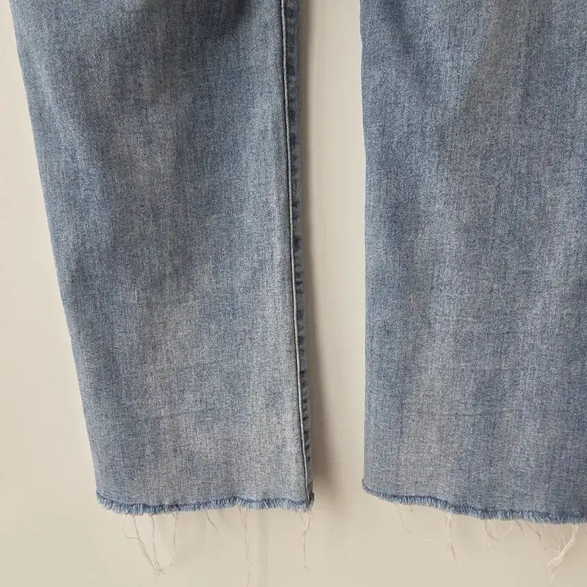 [SOLD OUT] L)뒷밴딩 연청 와이드 데님팬츠