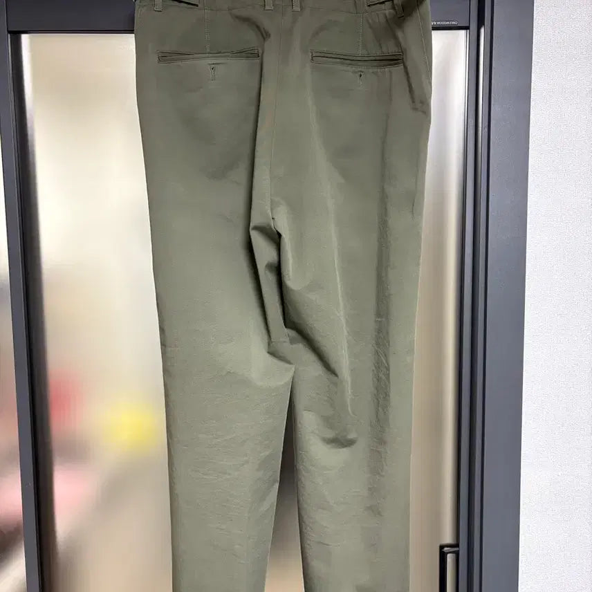 [BUNJANG] In The Row Officer Chino Pants Olive Size 3 / 인더로우 오피서 치노 팬츠 올리브 3사이즈