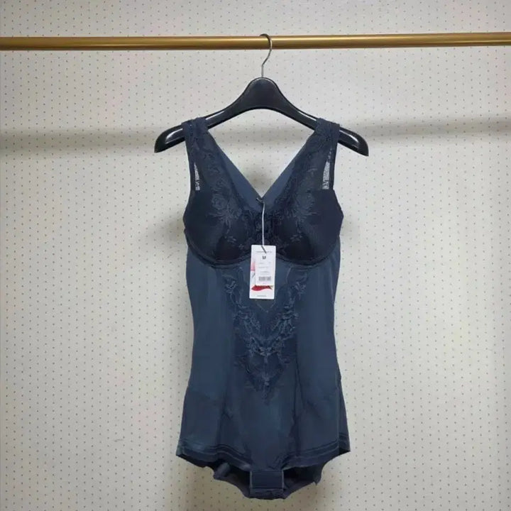 [BUNJANG] Shin Young Wacol Body Shaper (M Size) / 신영와코르 올인원 바디쉐이퍼M사이즈(새상품)