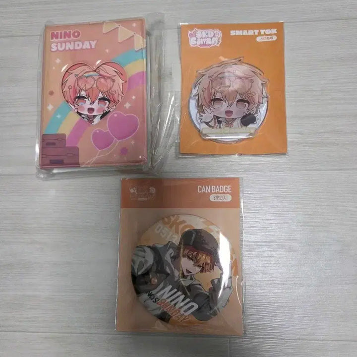 [BUNJANG] SCORSISM Winter New World NINO Collection Book, Smart Talk, Big Can Badge / 스코시즘 겨울 신세계 팝업 니노 콜북 콜렉트북, 스마트톡, 빅캔뱃지