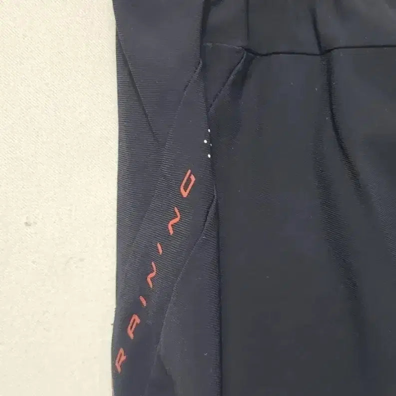 [BUNJANG] Dynafit Black Training Pants / 다이나핏 블랙 트레이닝 바지