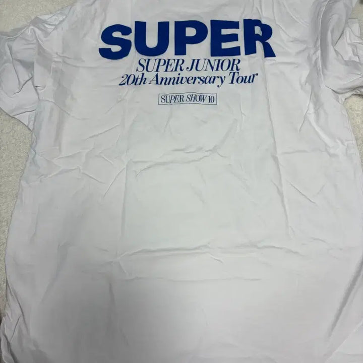 [BUNJANG] Super Junior 20th Anniversary Super Show 10 Official T-Shirt + Name Tag / 슈퍼쇼10 (슈퍼주니어 20주년 기념) 공식 티셔츠 +명찰