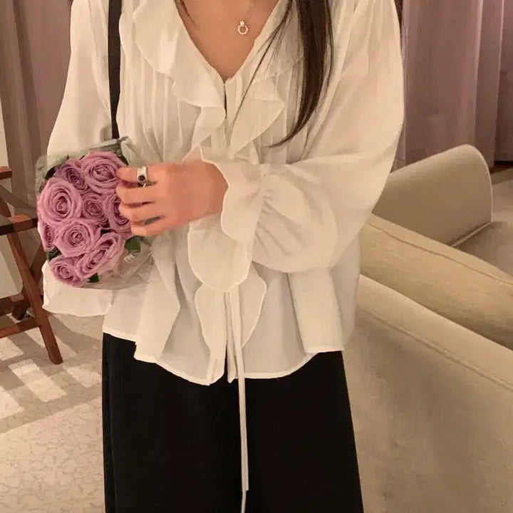 [BUNJANG] Signature Raffle Blouse Spring 2026 / 시그니처 라플 블라우스 26봄신상