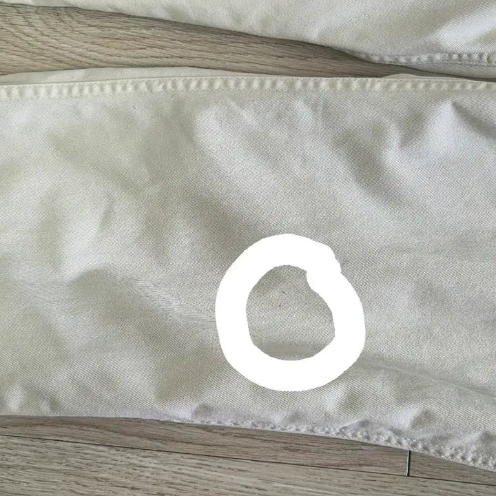 [SOLD OUT] [L size] 그라미치 루즈테이퍼드 바지 greige