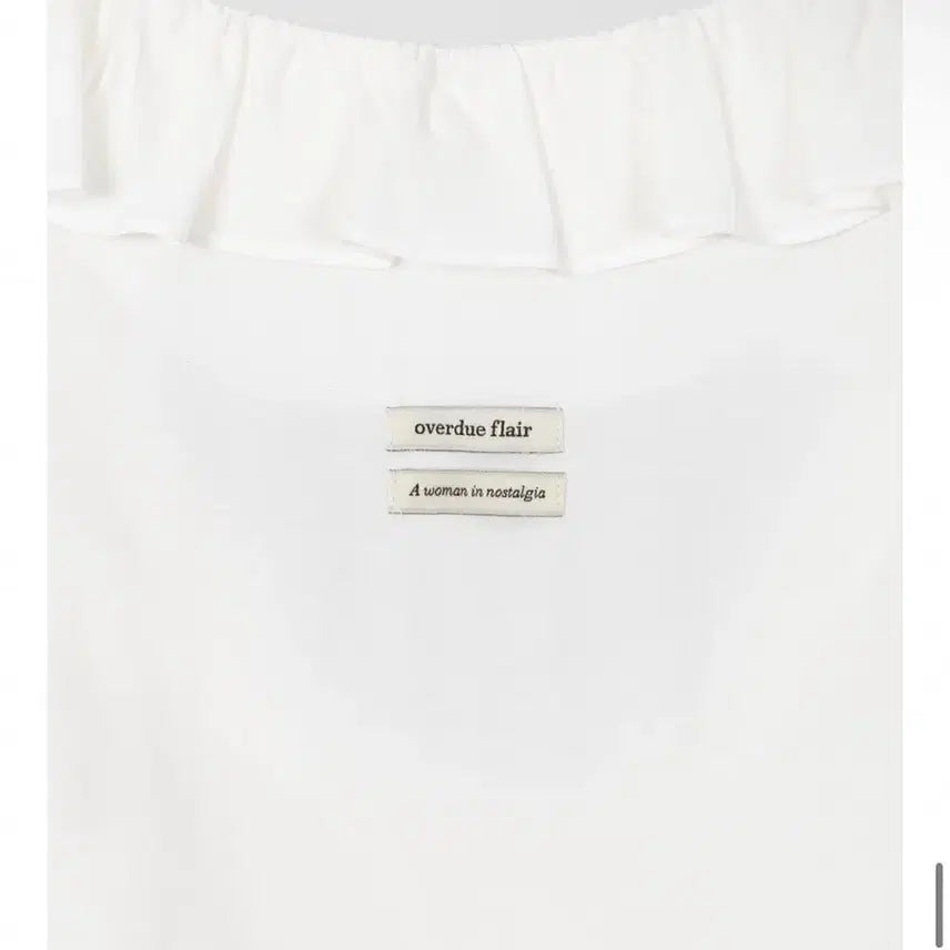 [BUNJANG] Overdue Flare Ruffle Blouse / 오버듀플레어 택달린 새상품 신상 블라우스 러플블라우스 여름블라우스 원피스