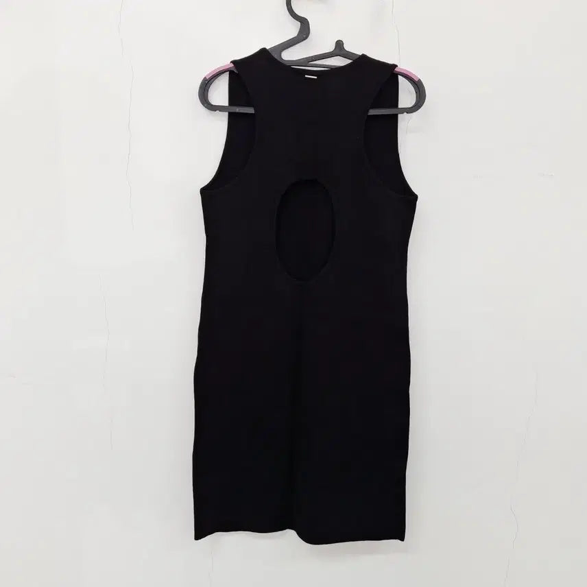 [BUNJANG] System 22 Open Back Sleeveless Knit Dress Black M / 시스템 22 오픈백 블랙 드레스 민소매 니트 원피스 38 M